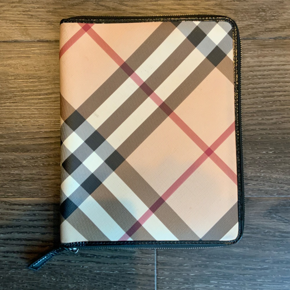 Authentic Burberry Apple iPad 2
